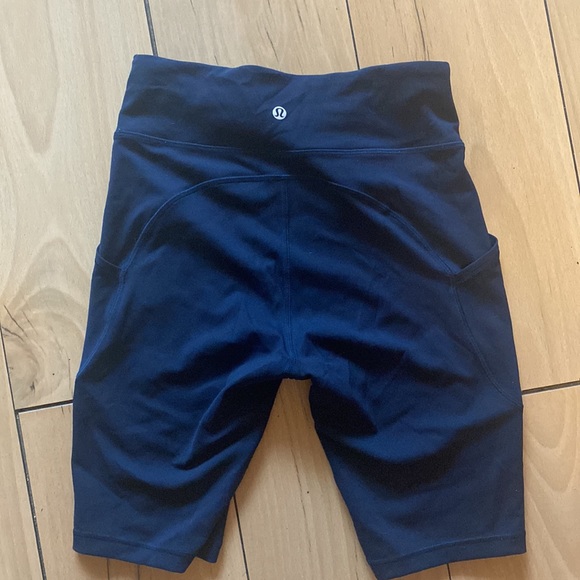 Lululemon Navy Blue Biking Shorts with Pockets - Picture 3 of 7